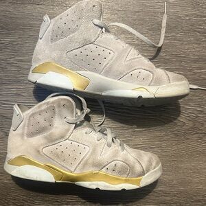 Jordan Kids Sneakers in Cream and Gold